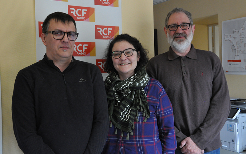 Jean Philippe Lousteaud porte parole de cette association DAL en Charente, Nathalie Jably secrétaire et Jean Claude Doucet trésorier